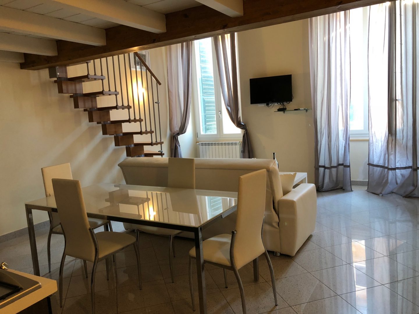 Via Carducci 42, Apartment Prestige №3