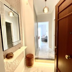 Aurelio Saffi 13, Apartment 4A