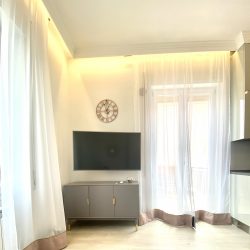 Aurelio Saffi 13 Apartment 4B