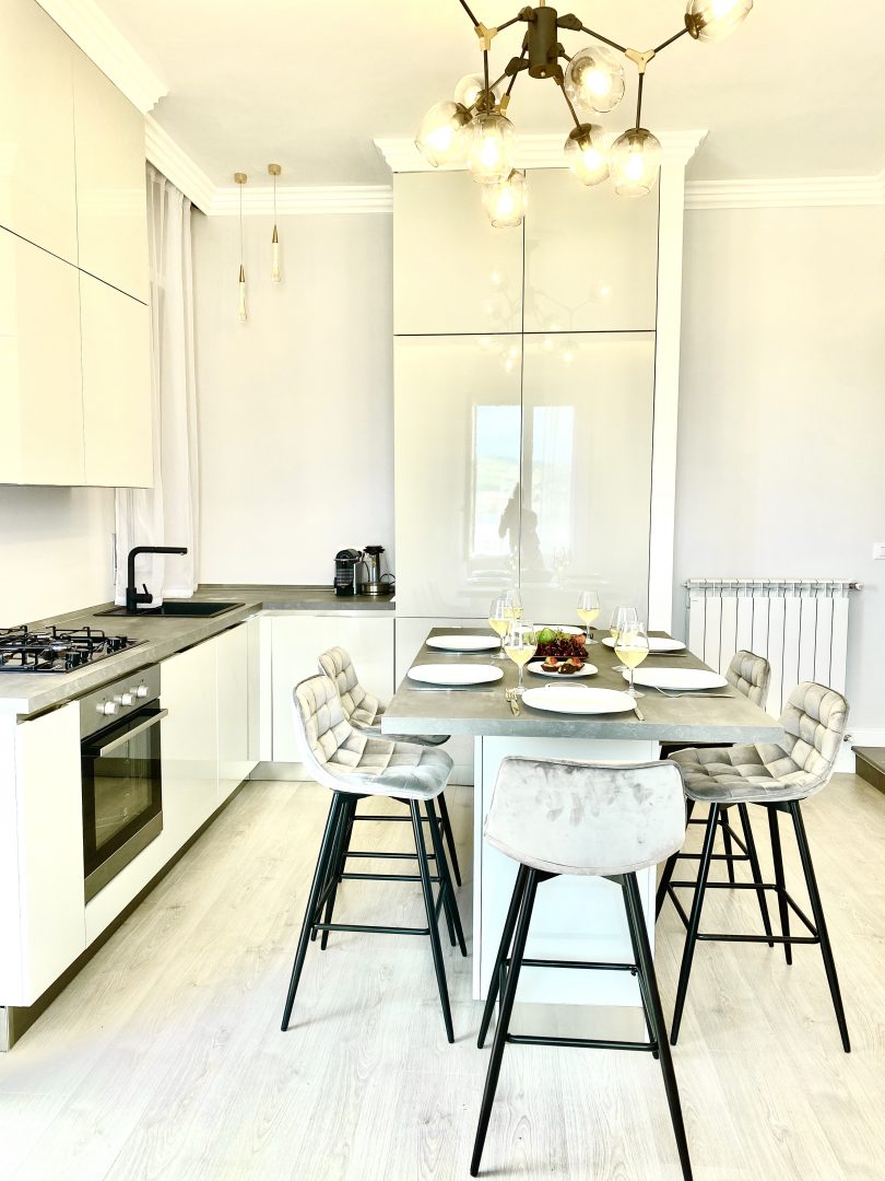 Corso Aurelio Saffi 13, apartment 4B