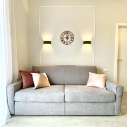 Aurelio Saffi 13, Apartment 4A