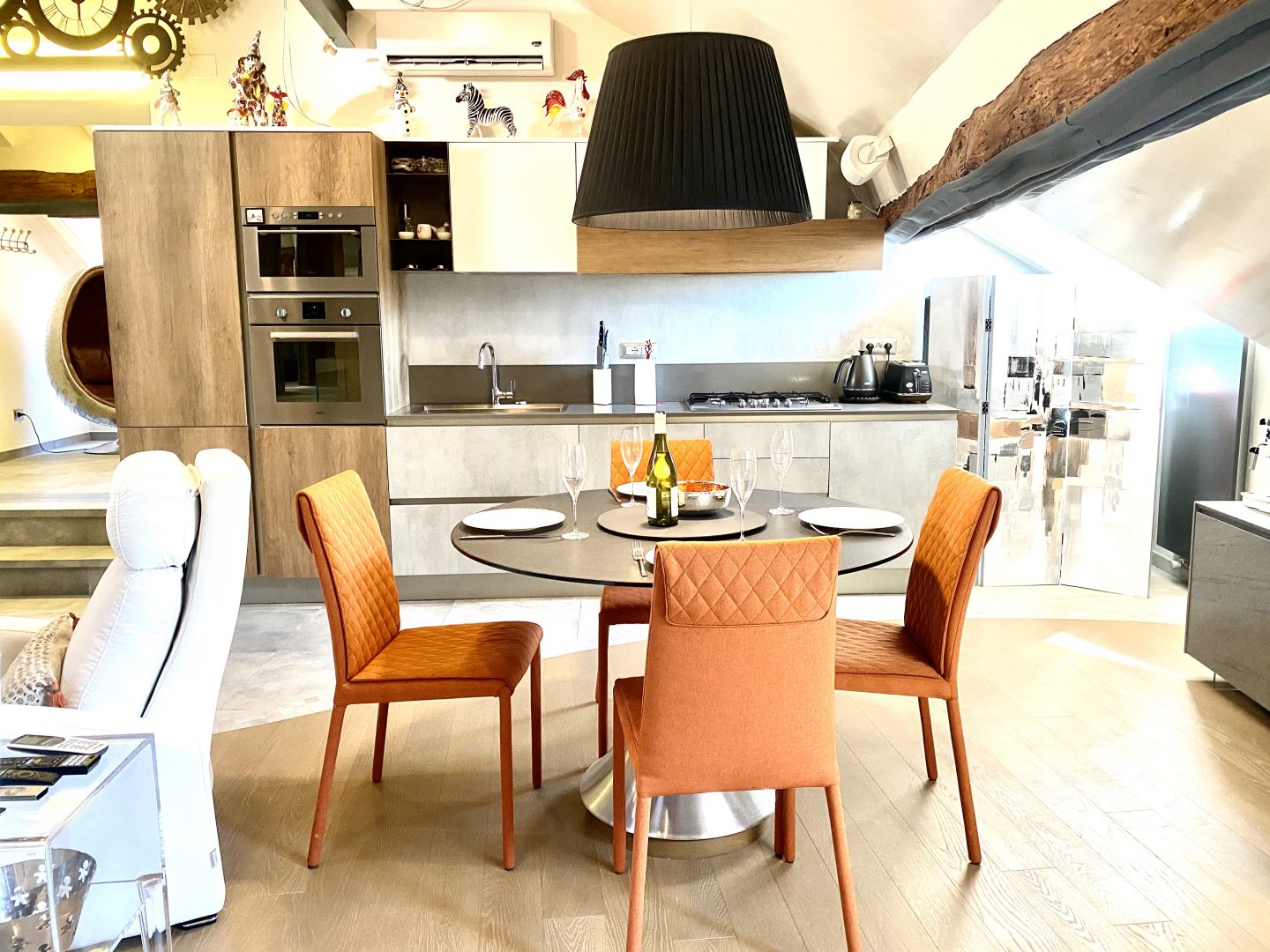 Via Carducci 42, Apartment №5