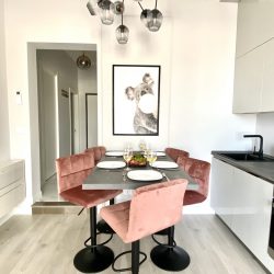 Aurelio Saffi 13, Apartment 4A