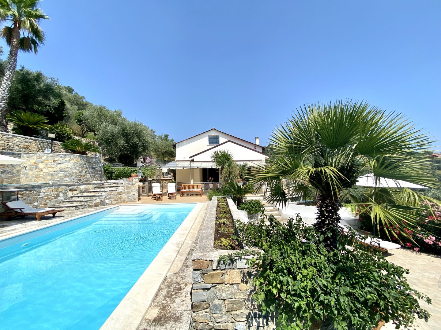 Villa Piano Piscina (1st Floor)