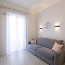 Aurelio Saffi 13, Apartment 4A