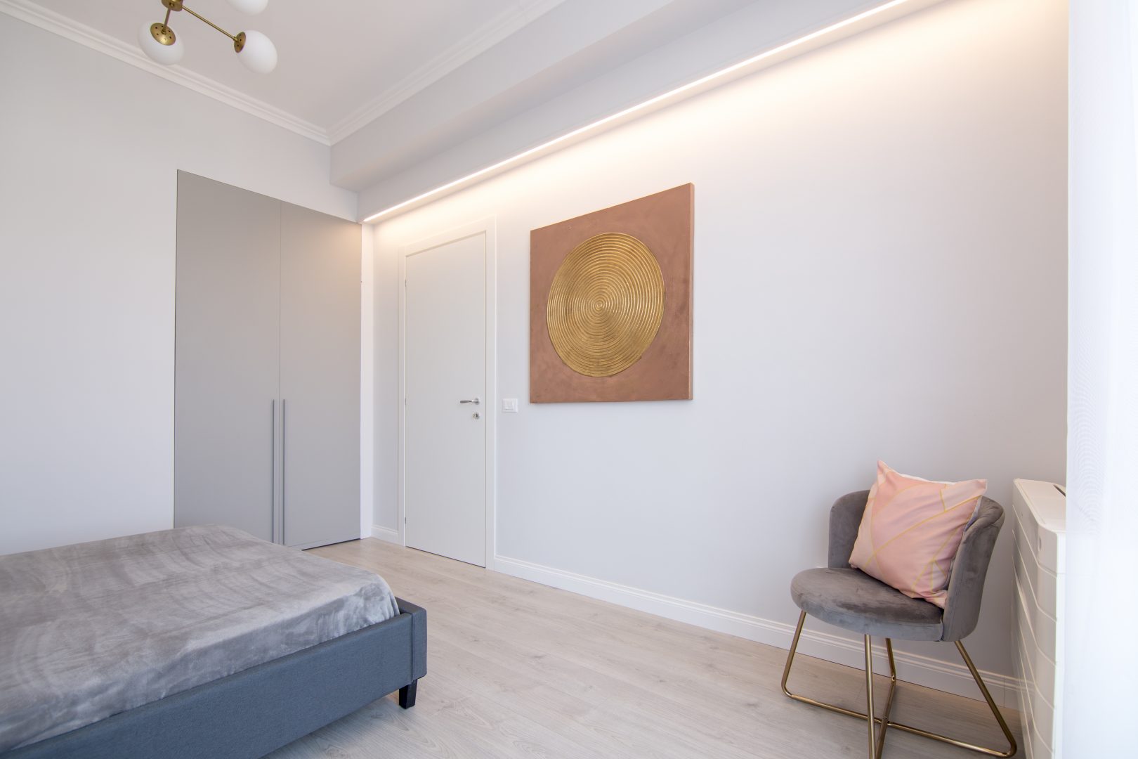 Aurelio Saffi 13, Apartment 4A