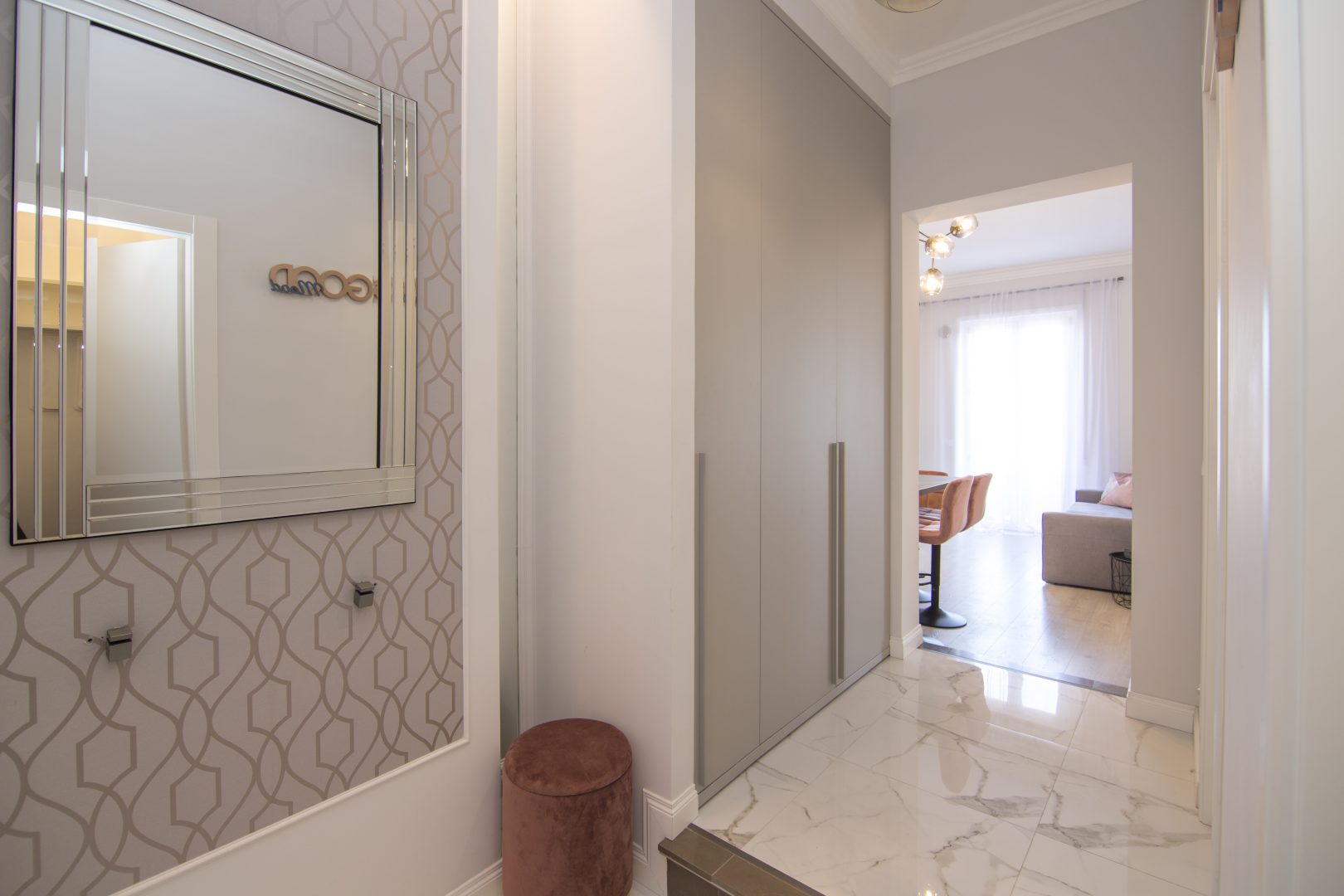 Aurelio Saffi 13, Apartment 4A