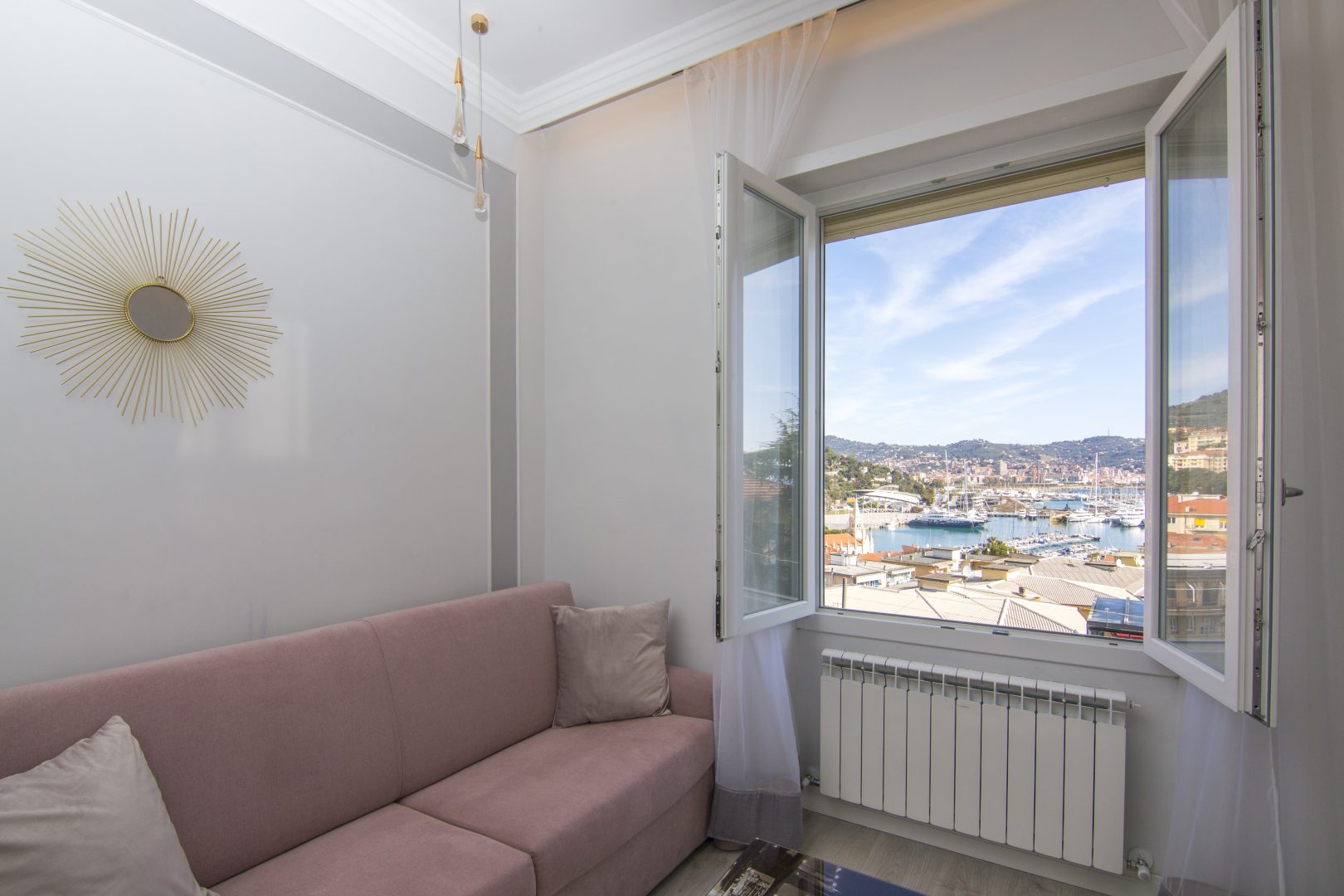 Corso Aurelio Saffi 13, apartment 4B