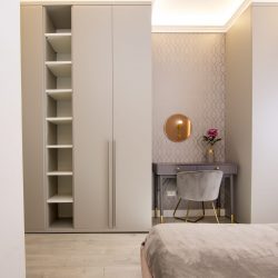 Aurelio Saffi 13 Apartment 4B