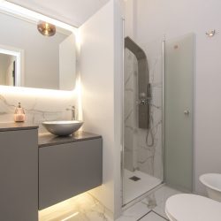 Aurelio Saffi 13 Apartment 4B