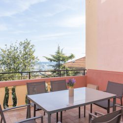 Aurelio Saffi 13 Apartment 4B